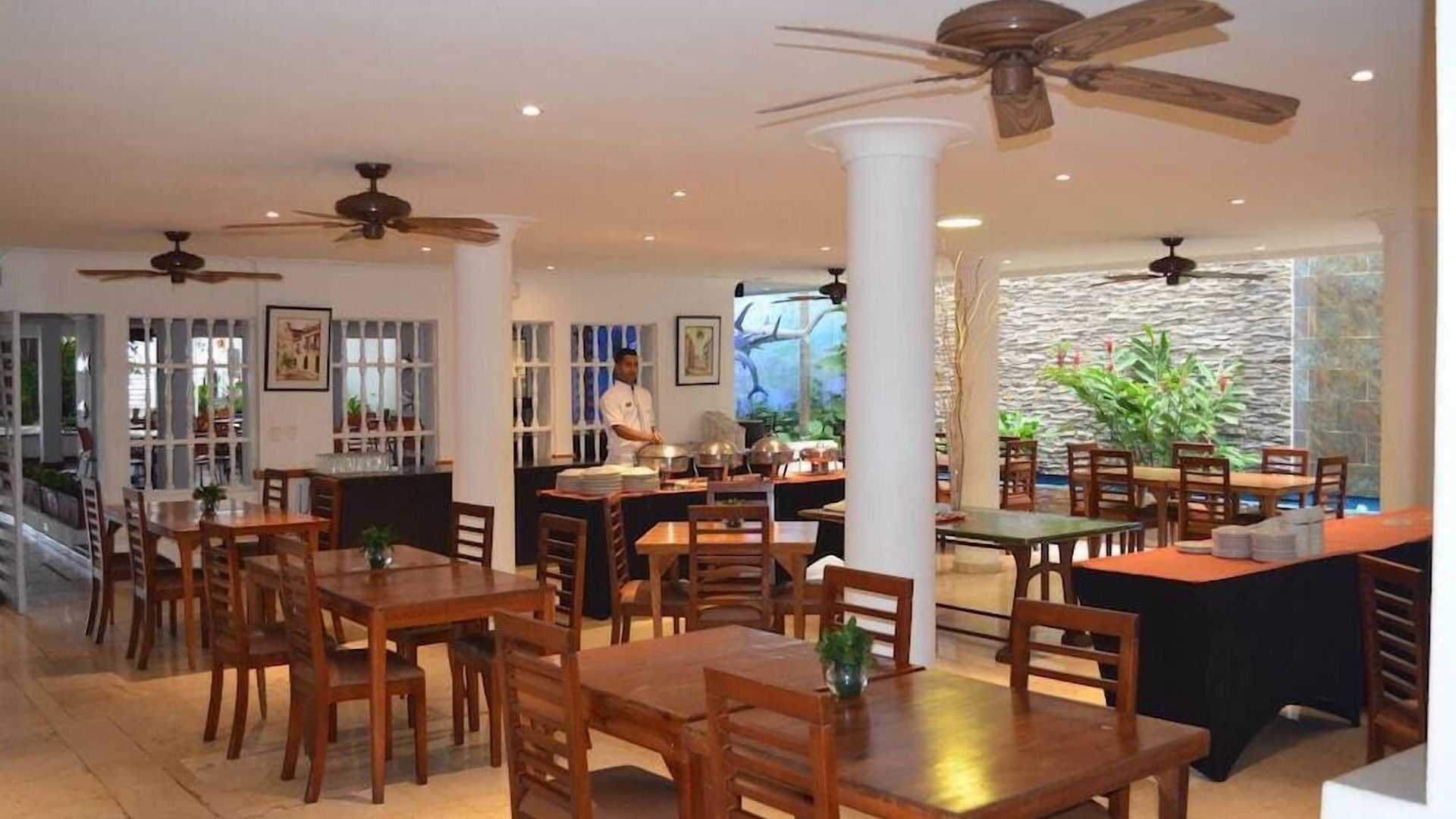 Hotel Playa Club